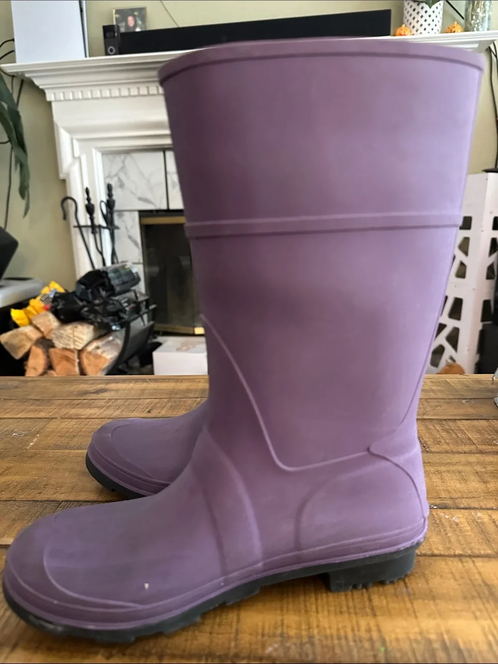 Purple kid's Waterproof Rain Boots size 4